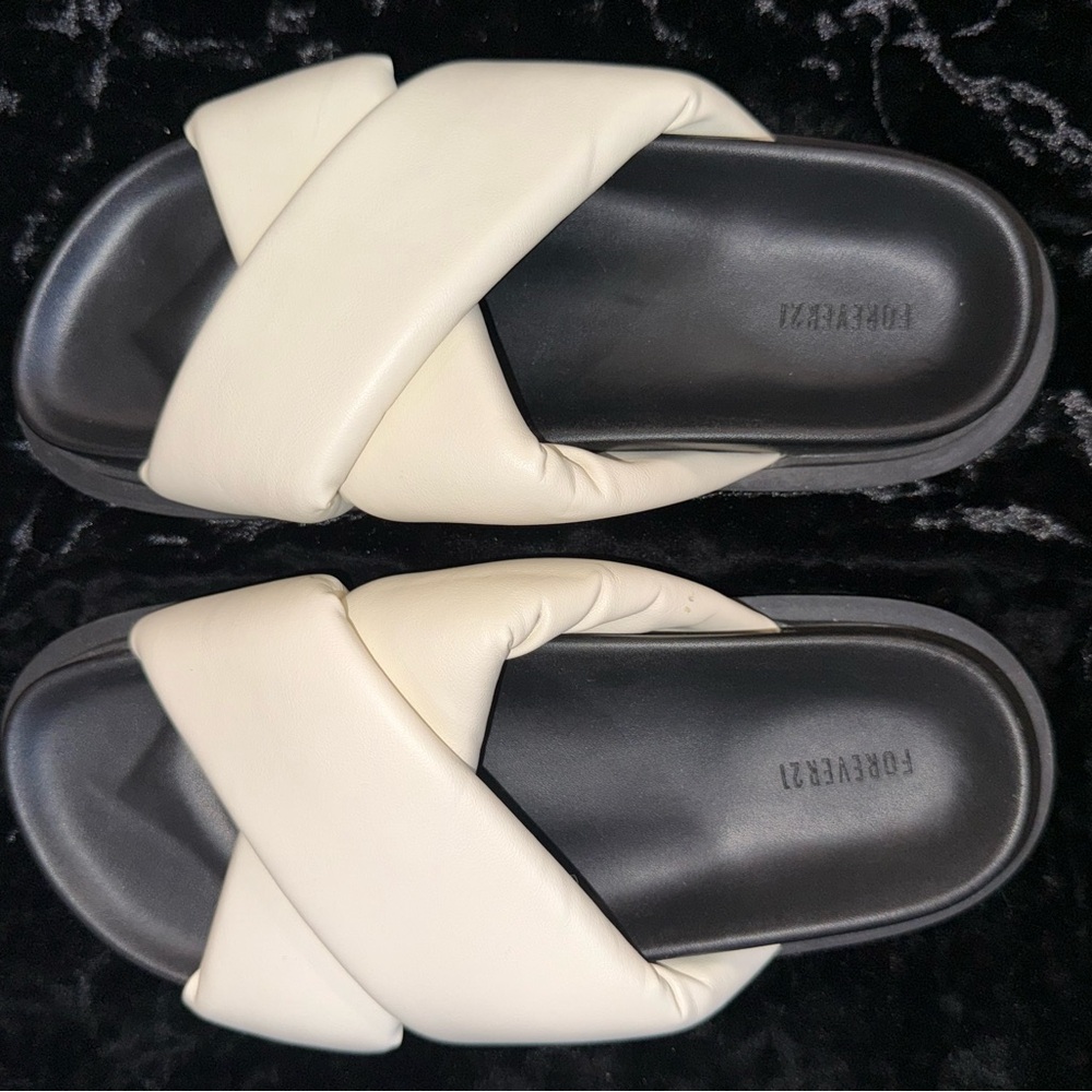 Black and white platform forever 21 sandals